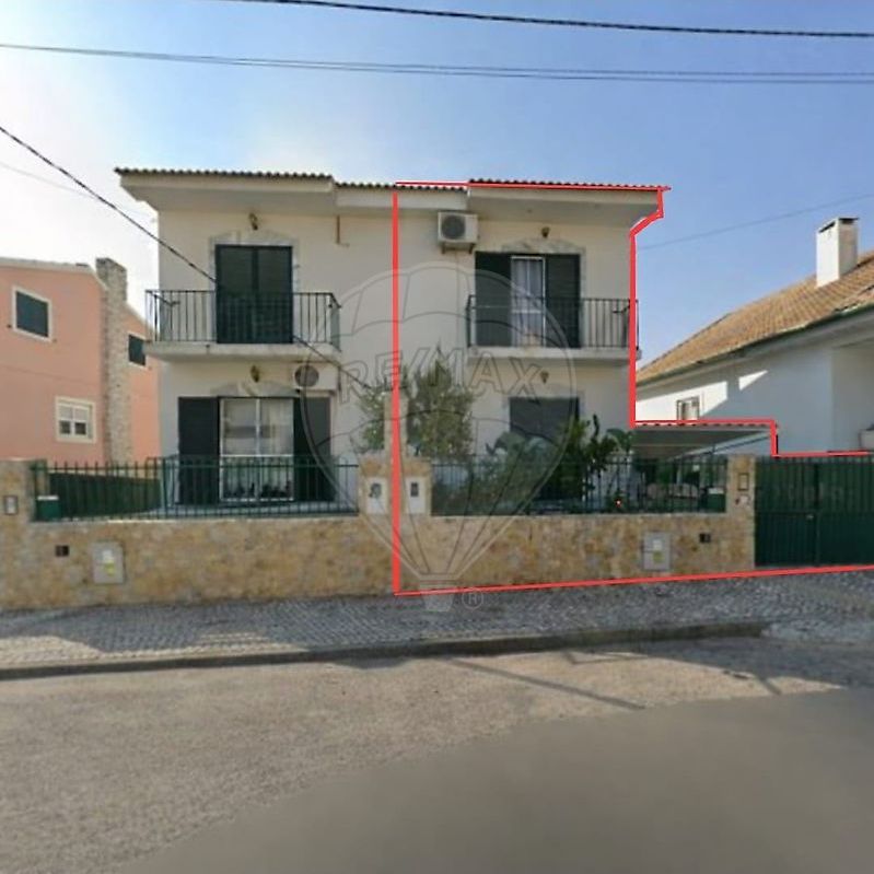 Moradia T3 em Setúbal - Foto 1