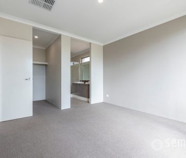 Neat & tidy Family Home - Photo 2