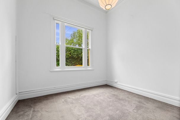 1 St James Road, Armadale. - Photo 1