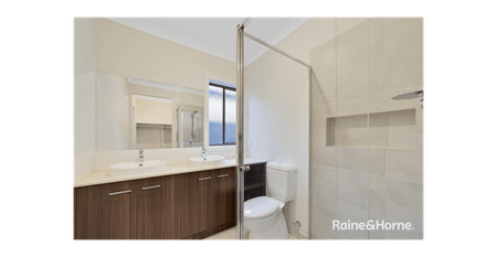 Family Home For Lease in Prime Strathtulloh Location! - Photo 2