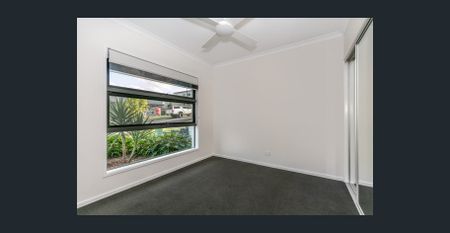 Modern Comfort in Ormeau Hills - Photo 5