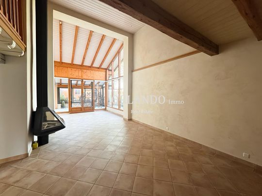 Charming family home on three levels with garden - Photo 1