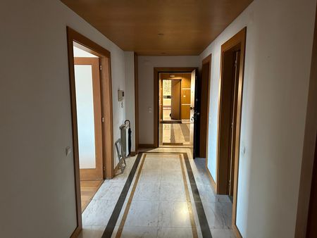 Apartamento T3 + 1 em Condomínio Fechado na Foz - Photo 3