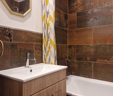 1 Bed Maisonette, Shinners Close, SE25 - Photo 4