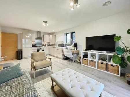 2 bedroom apartment to rent - Photo 2