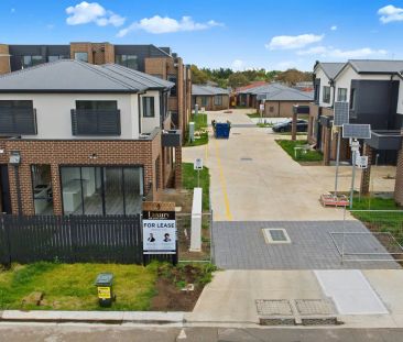 “9/6 Blake Court, Truganina - Stylish & Spacious Townhome in Trugan... - Photo 1
