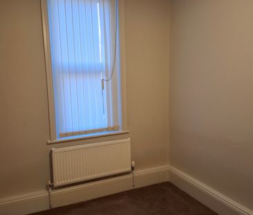 54 Gordon Road, South Shields - Photo 2