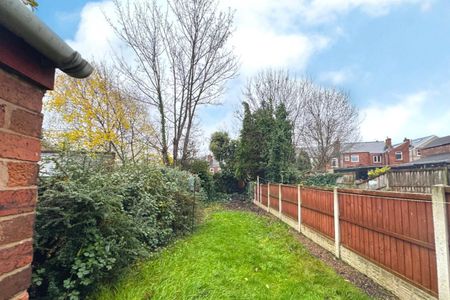 2 bedroom House To Let - Photo 4