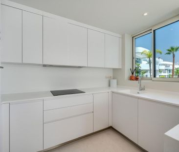 3 bedroom luxury Apartment for rent in Marbella, Spain - Photo 6