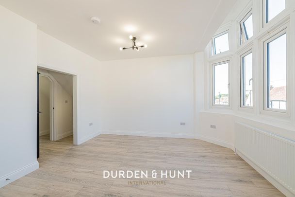 118 High Street, Ongar - Photo 1