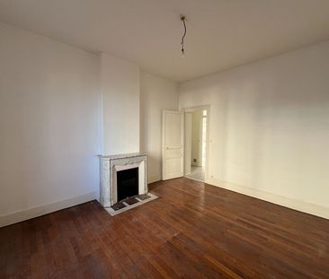 Location Appartement 3 pièces 85m² - Photo 4