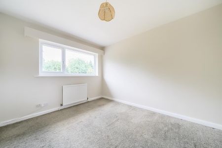3 bedroom detached house to rent - Photo 5