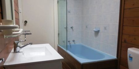 “LOW MAINTENANCE 4 BEDROOM FAMILY HOME LOCATED IN SEVEN HILLS” - Photo 4