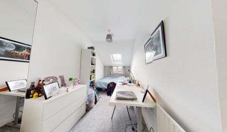 3 bed Mid Terraced House for Rent - Photo 3