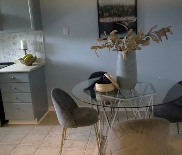 For Lease - 11 Fenwick Avenue, Clarington, Ontario - Photo 4