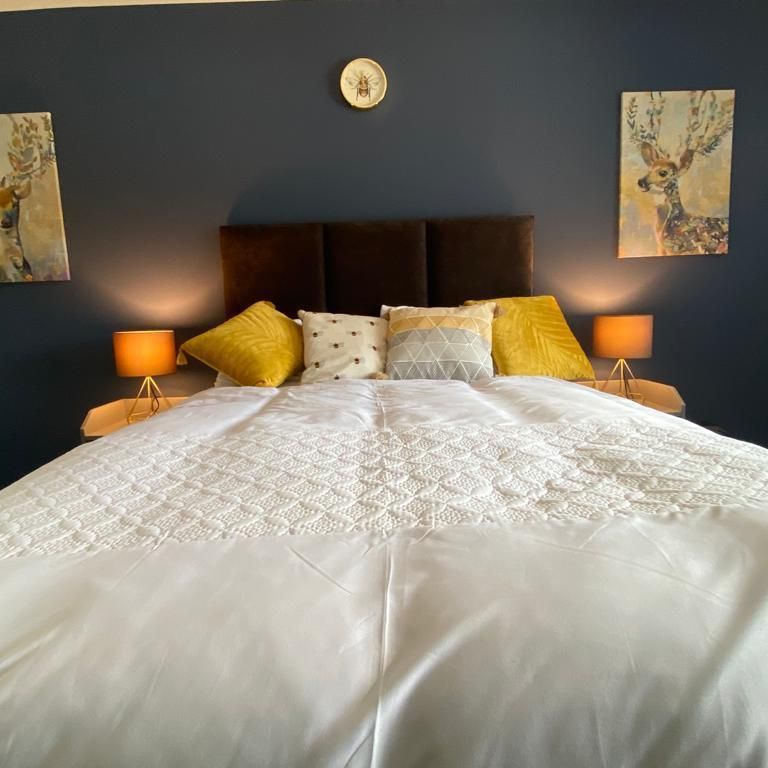 1 bedroom in a house share to rent - Photo 1