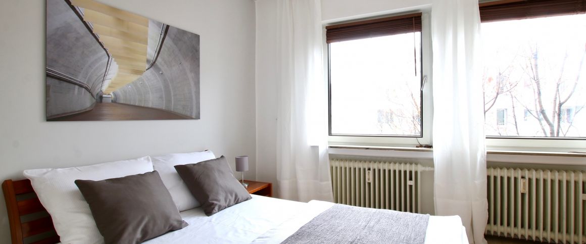 Hochwertige Balkonwohnung - am Barbarossaplatz - Foto 1