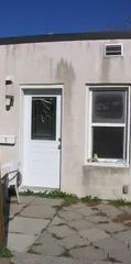 1 room apartment of 53m² in Gatineau - Photo 2