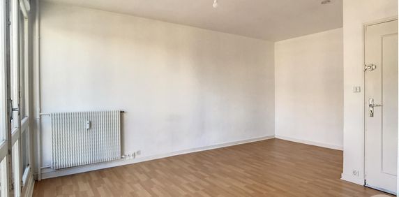 Location Appartement 1 pièce 26m² TROYES 10000 - Photo 2