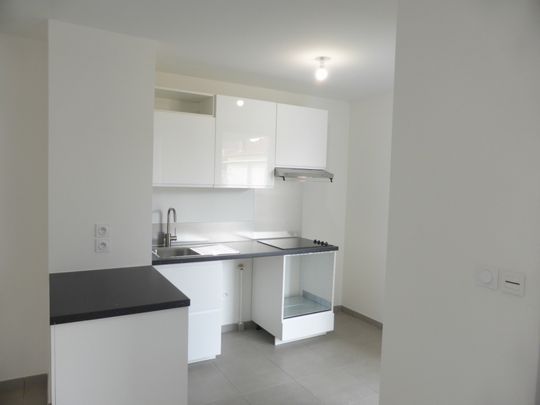Appartement T3 - 56,78 m² - VILLEURBANNE - Photo 1