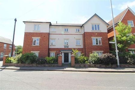 Wolsey House, Gosbrook Road, Caversham, Reading, RG4 - Photo 3