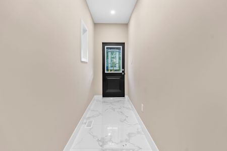 For Lease - 200 Sanford Avenue Unit# 2nd & 3rd, Hamilton, Ontario - Photo 3