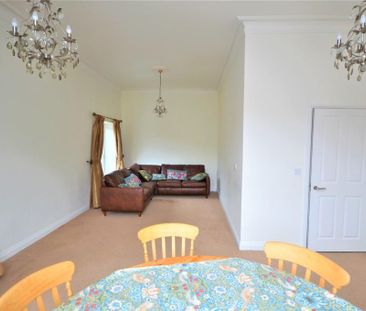 3 bedroom apartment to rent - Photo 1