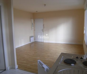 Location Appartement 1 pièce 28m² CONDE SUR VIRE 50890 - Photo 5