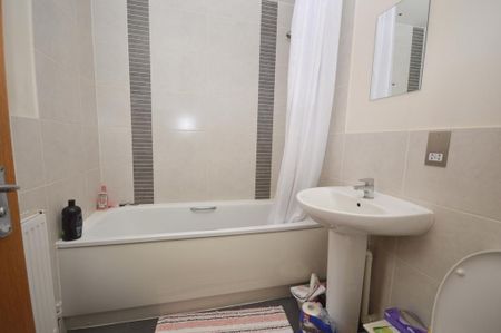 2 bedroom terraced house to rent - Photo 5