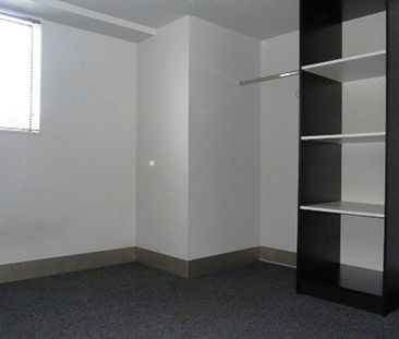 First Week Free in Webb Street! - Photo 4