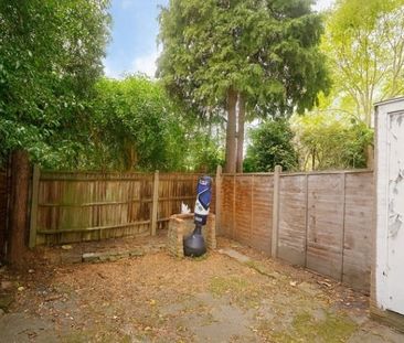 Room in a Shared Flat, Amelia House, W6 - Photo 4
