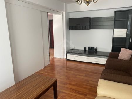 Apartament 3 camere, Tatarasi - Fotografie 2