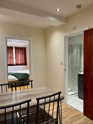 8 bedroom house share to rent - Photo 1