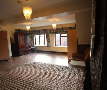 Studio flat to rent in Whitchurch Lane, Edgware, HA8 - Photo 1