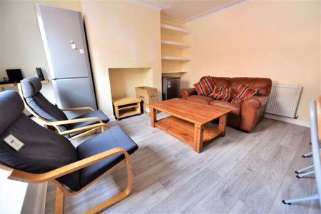1 bedroom House Share in Harold Walk, Leeds - Photo 2