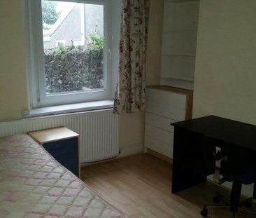 3 bedroom house share to rent - Photo 2