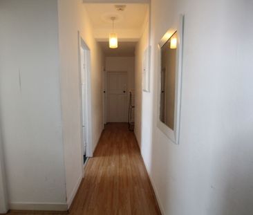 Room in a Shared Flat, Globe Road, E2 - Photo 5