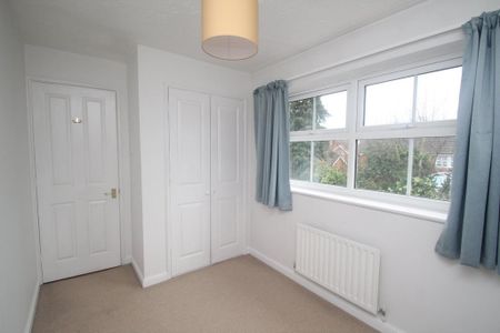 3 bedroom detached house to rent - Photo 5