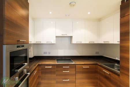 2 bed flat - Photo 4