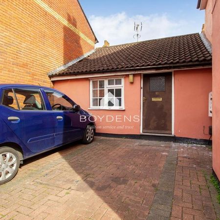 Terraced house to rent - Photo 4