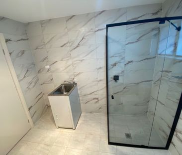 Street Facing 2 Bedroom Granny Flat !! - Photo 1