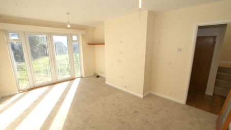 20 Littledown Road, CHELTENHAM GL539LP - Photo 5