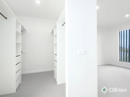 “Quiet Luxury” - Photo 3