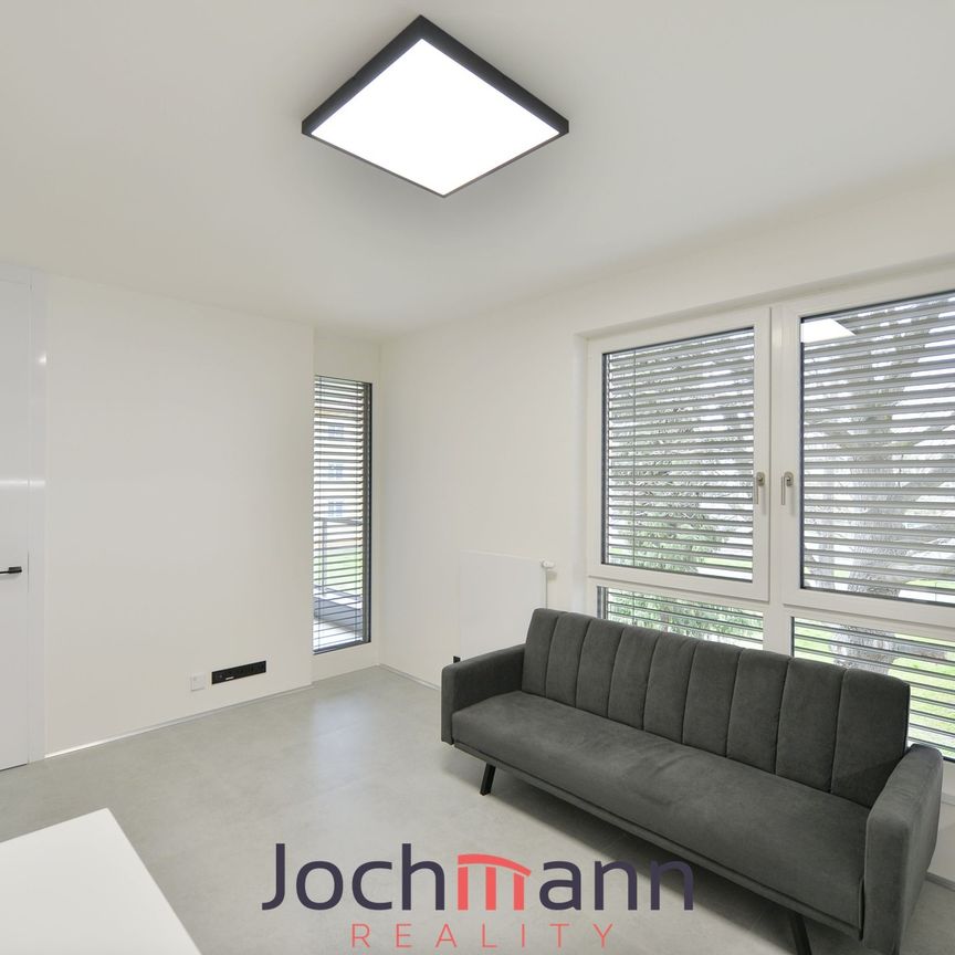 Pronájem bytu 2+kk 39 m² - Fotografie 1