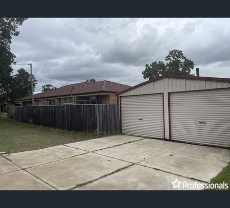 19 Mackay Crescent, Gosnells, WA 6110 - Photo 3