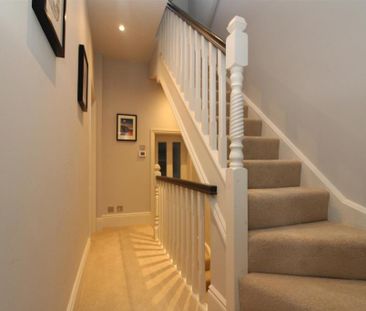 3 bedroom terraced house to rent - Photo 4