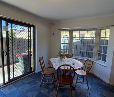 Spacious 3-Bedroom Unit in Prime North Adelaide Location - Photo 2