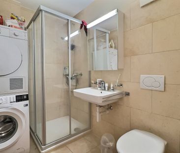 Superb 2.5-room apartment for rent on the edge of a park - Foto 1