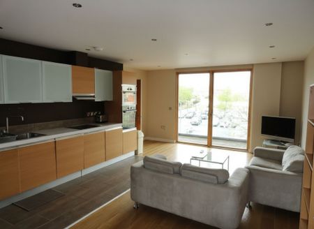 1 bedroom Apartment to rent - Photo 2