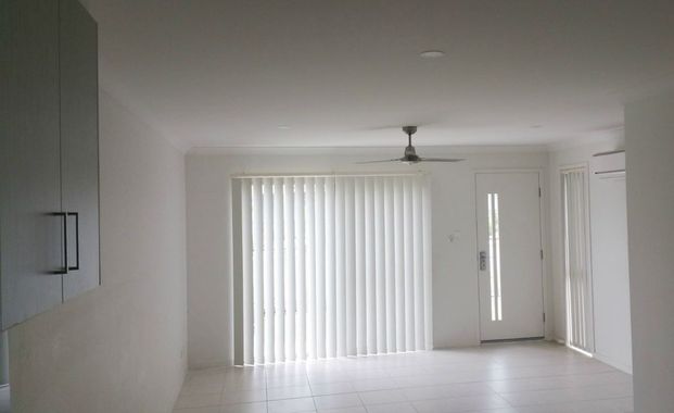 Your Perfect Pimpama Townhouse Awaits - Photo 1